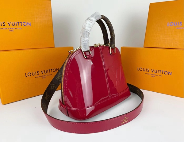 ルイヴィトンバッグ側面デザイン